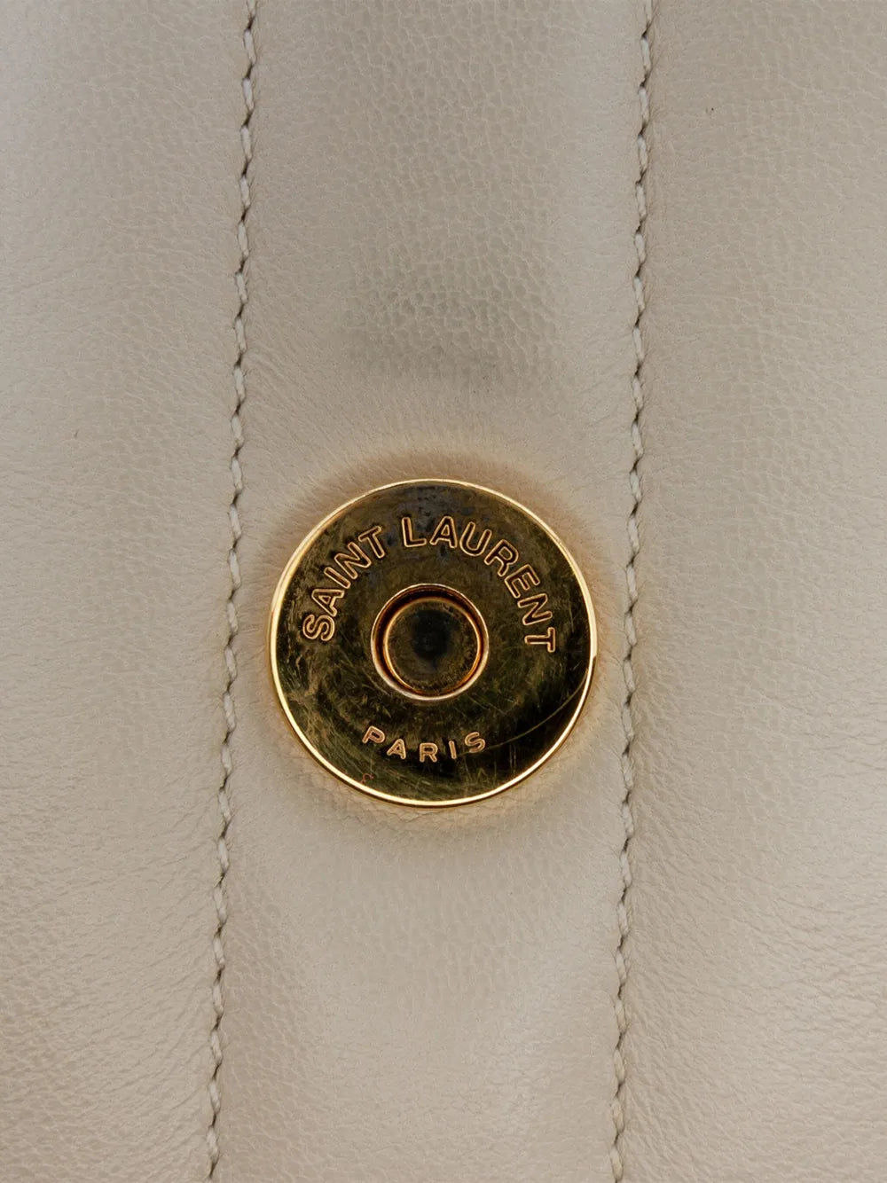 Pre-OwnedSaint Laurent Pre-Owned2018 Small Lambskin Monogram Vicky Chain Bag crossbody bag
