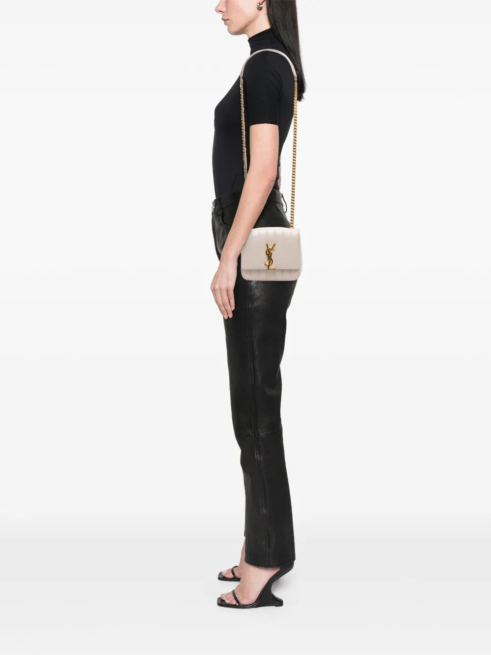 Pre-OwnedSaint Laurent Pre-Owned2018 Small Lambskin Monogram Vicky Chain Bag crossbody bag