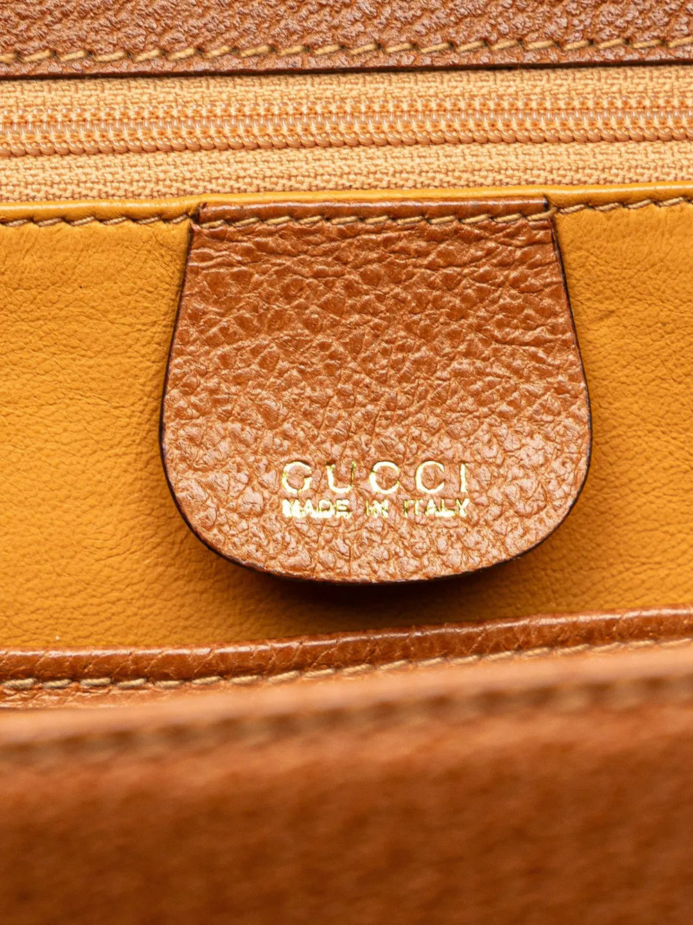 Pre-OwnedGucci Pre-Owned20th Century Grained Calfskin Bamboo Night satchel