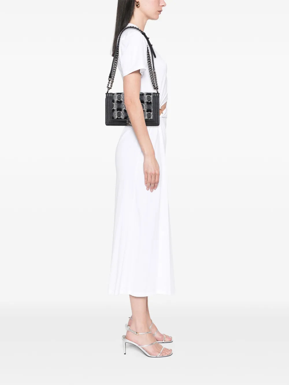 Pre-OwnedCHANEL Pre-Owned2013-2014 Medium Quilted Tweed Caviar Boy Flap crossbody bag