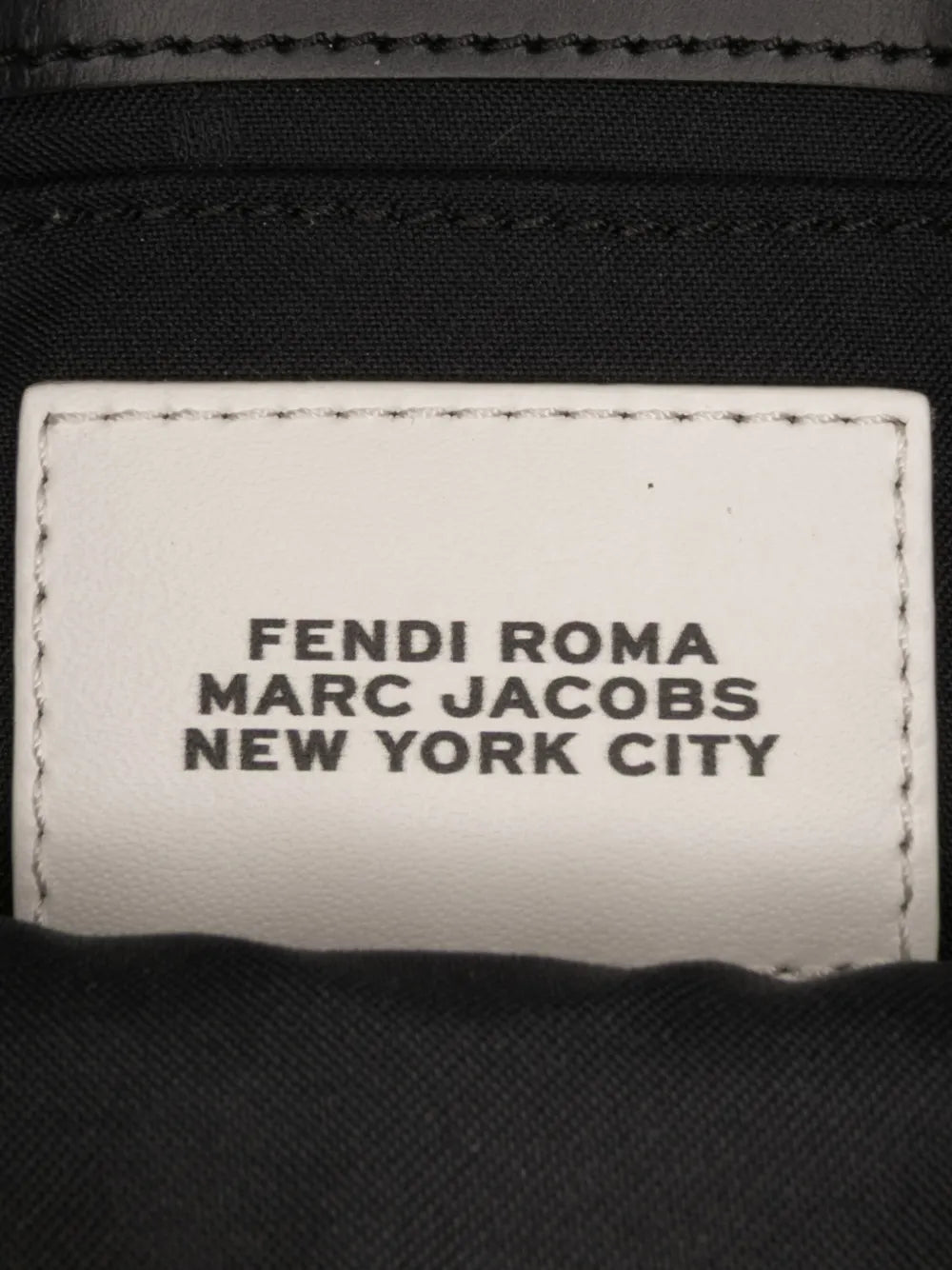 Pre-OwnedFendi Pre-Owned2000-2010 Marc Jacobs Nappa Vitello King Logo Print Baguette Phone Pouch satchel