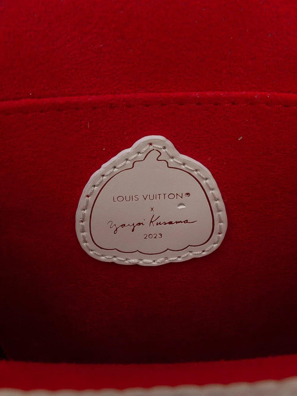 Pre-OwnedLouis Vuitton Pre-Owned2021-2025 Yayoi Kusama Epi Petit Sac Plat satchel