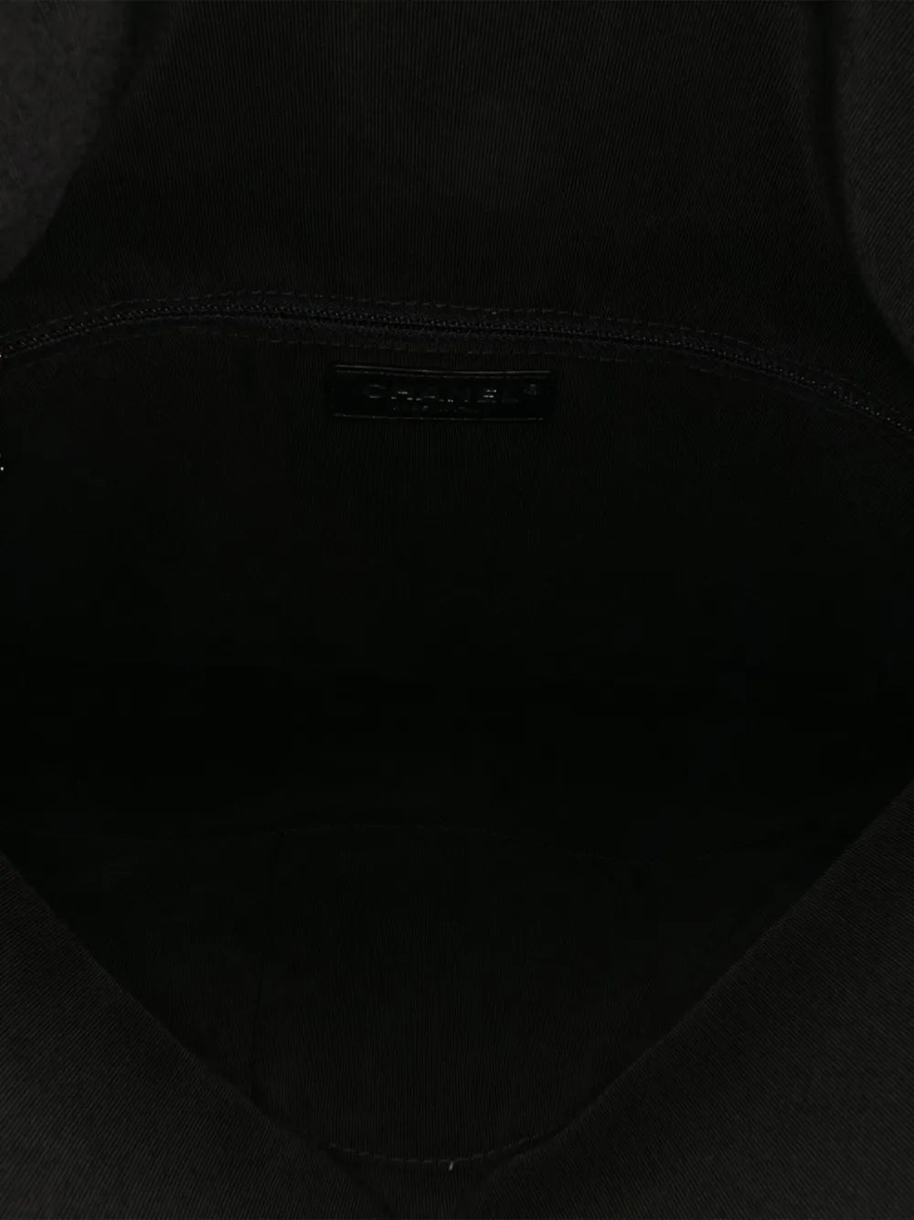 Pre-OwnedCHANEL Pre-Owned2017-2018 CC Quilted Lambskin Grip clutch bag