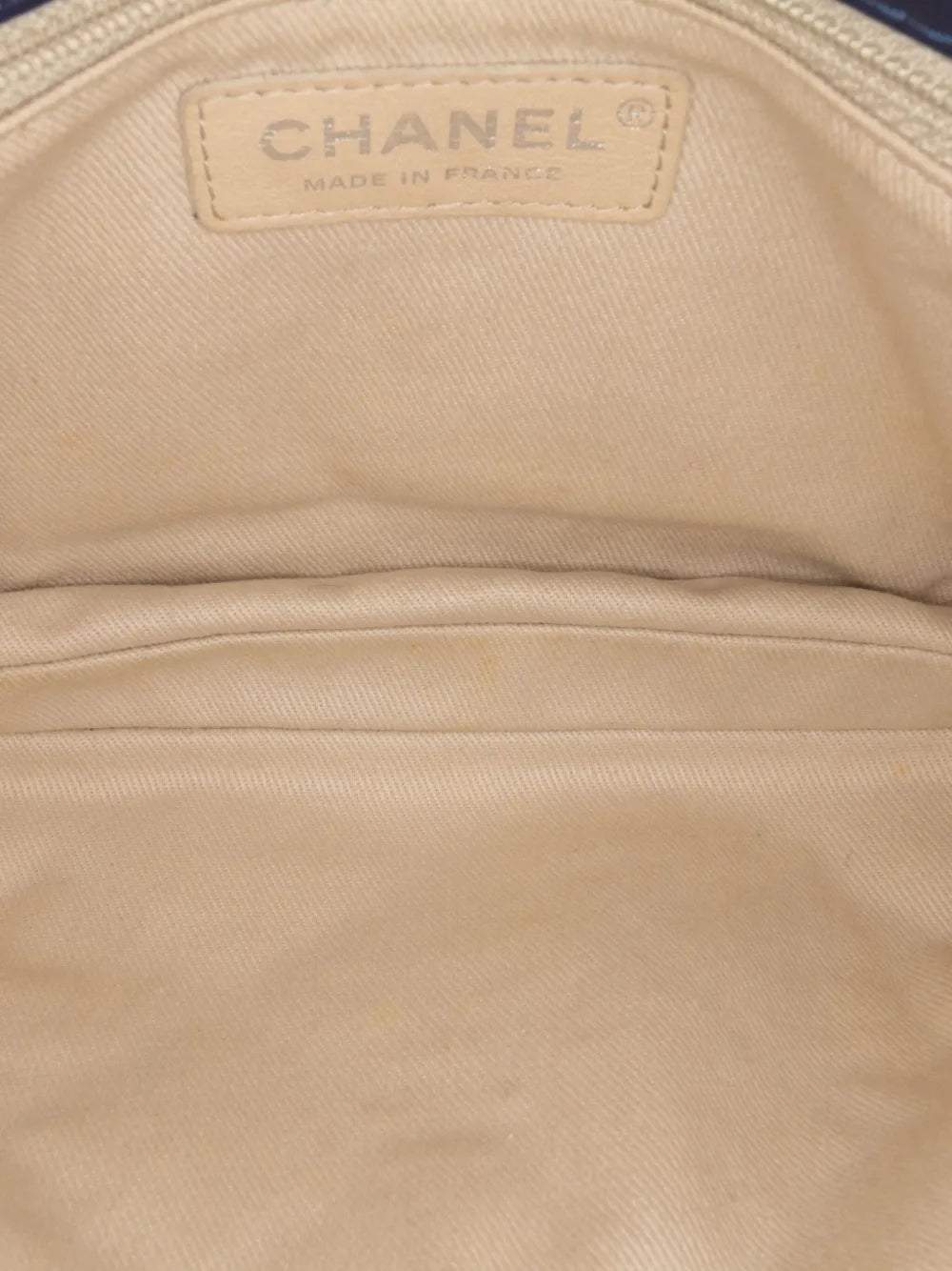 Pre-OwnedCHANEL Pre-Owned2012-2013 Mini Double Stitch Hamptons Flap satchel