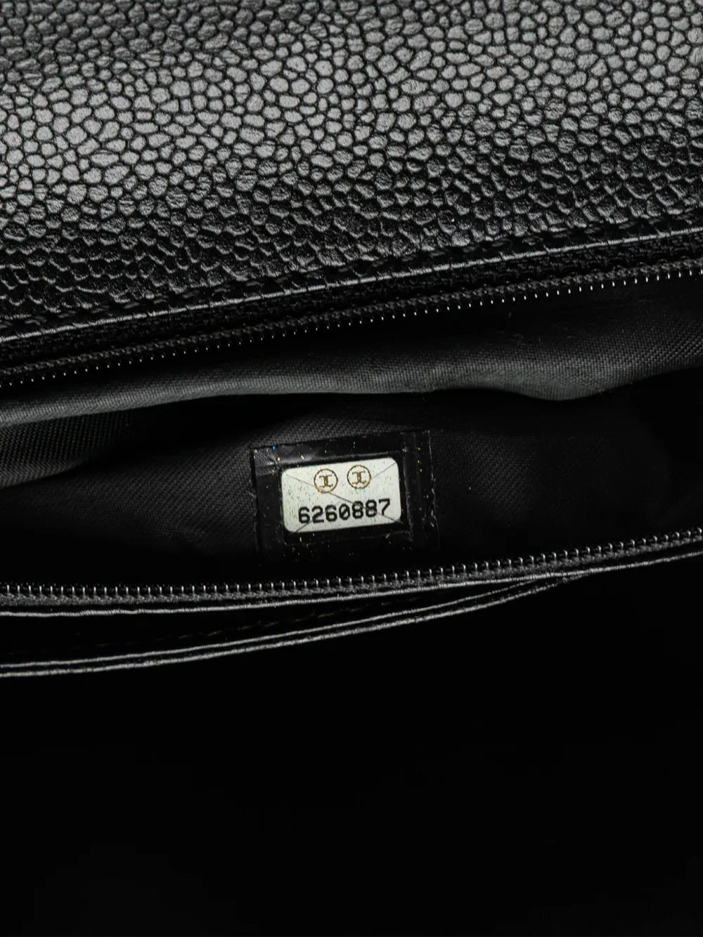 Pre-OwnedCHANEL Pre-Owned2000-2002 CC Quilted Caviar Kelly Top Handle Bag handbag