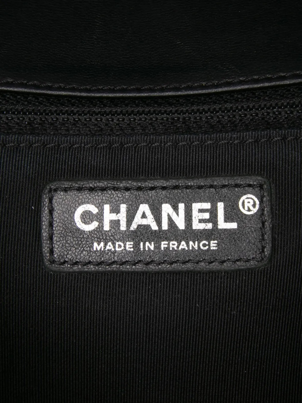 Pre-OwnedCHANEL Pre-Owned2017-2018 Medium Bicolor Quilted Calfskin Flap crossbody bag