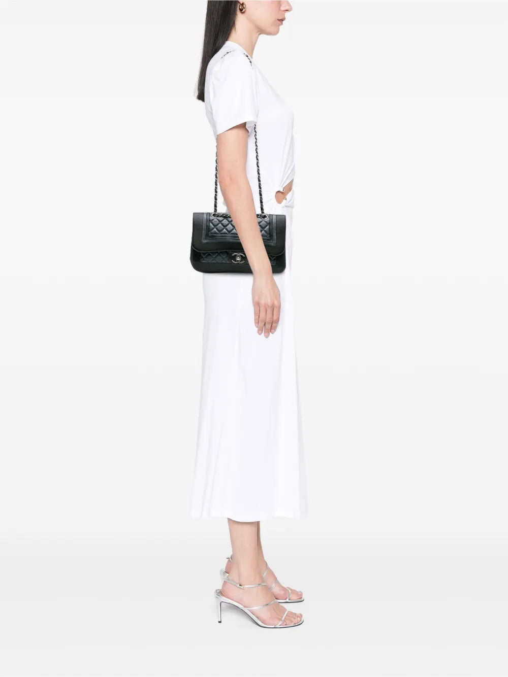 Pre-OwnedCHANEL Pre-Owned2017-2018 Medium Bicolor Quilted Calfskin Flap crossbody bag