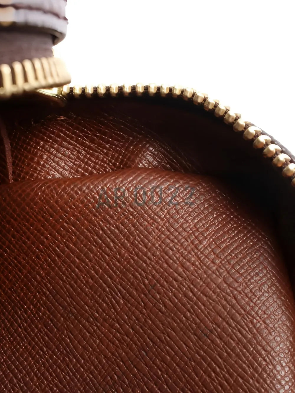 Pre-OwnedLouis Vuitton Pre-Owned2002 Danube monogram shoulder bag