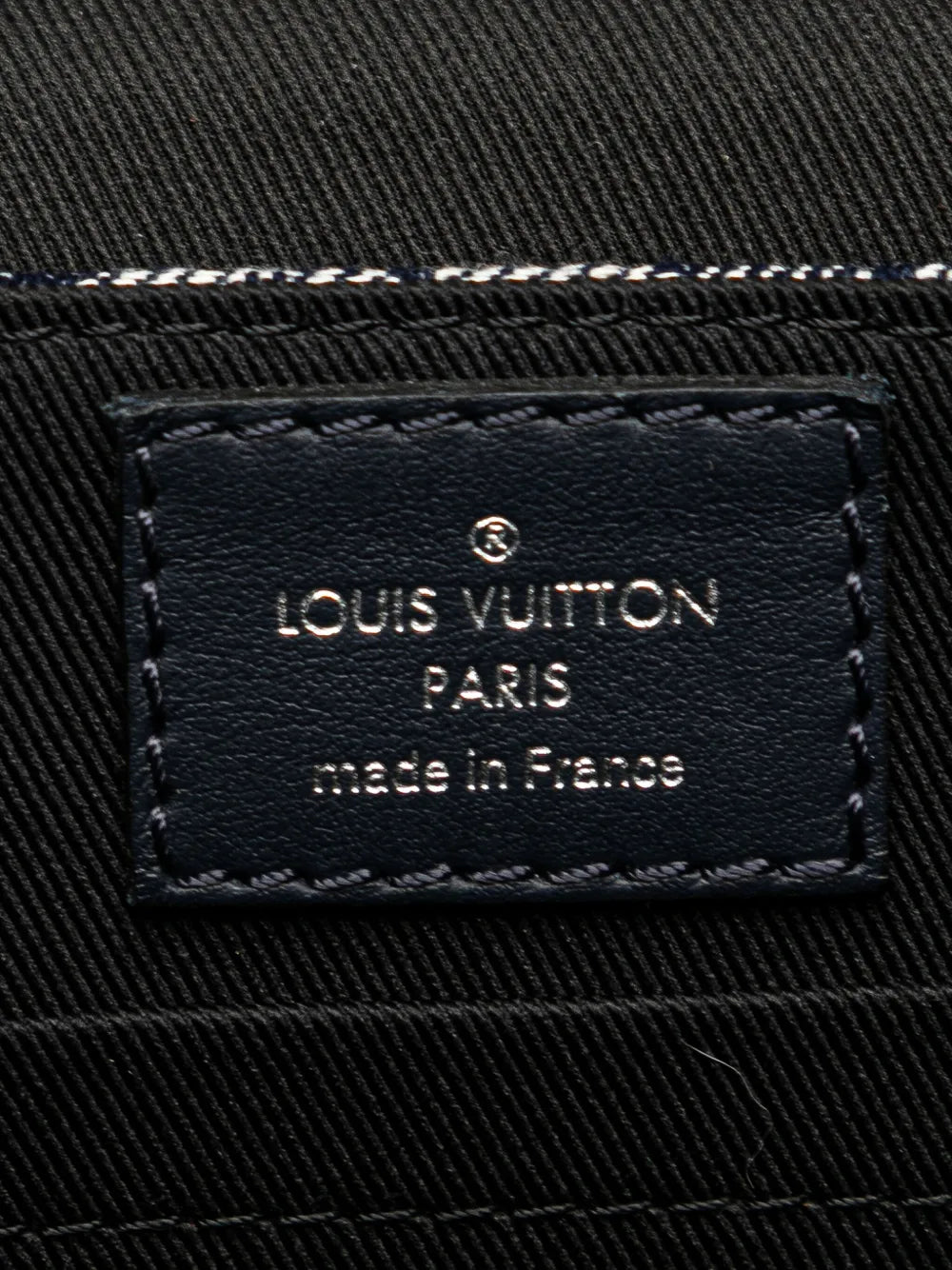 Pre-OwnedLouis Vuitton Pre-Owned2020 Monogram Tapestry Trunk Messenger crossbody bag
