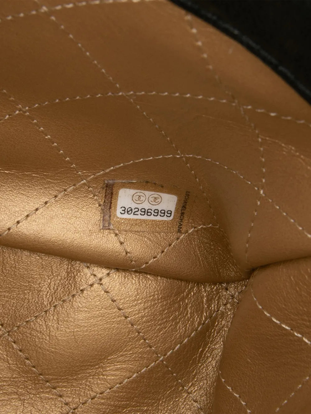 Pre-OwnedCHANEL Pre-Owned2020 Lambskin Lucky Charms Flap crossbody bag