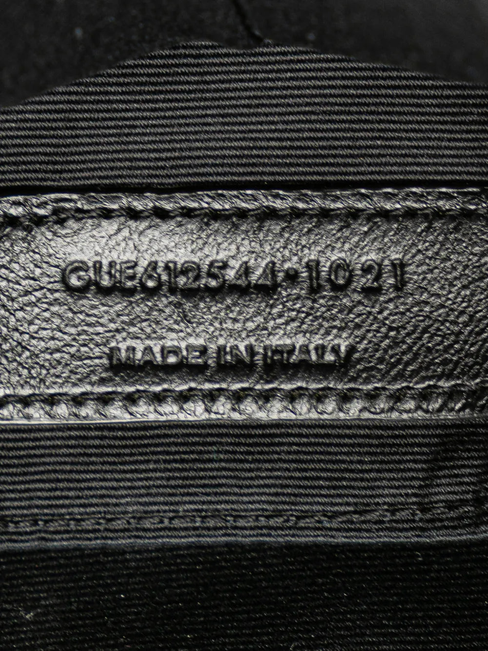 Pre-OwnedSaint Laurent Pre-Owned2021 Quilted Leather Monogram Lou Camera Bag crossbody bag