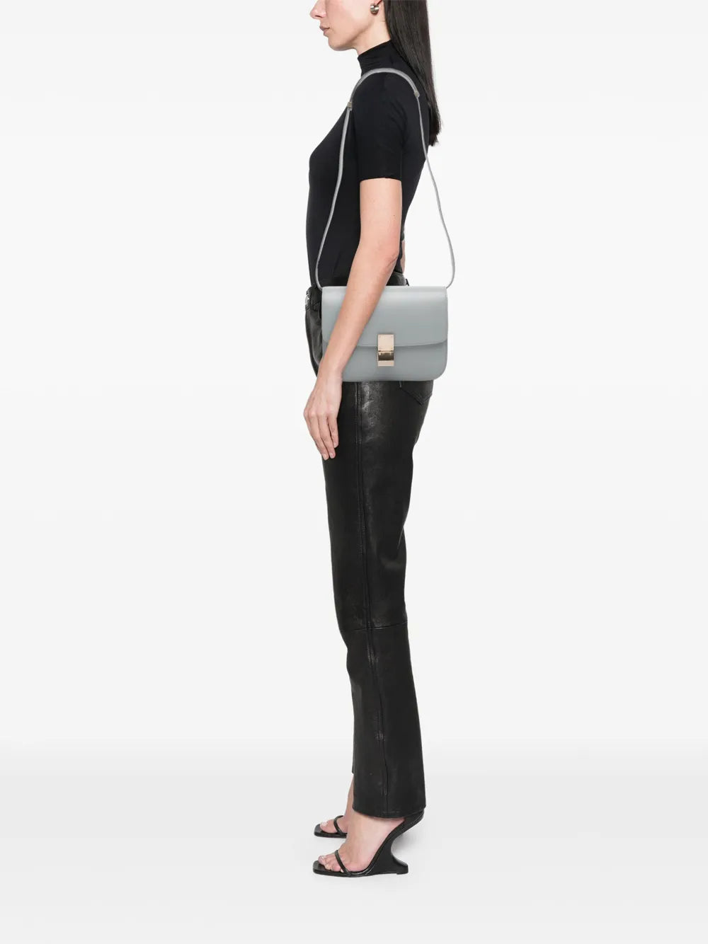 Pre-OwnedCeline Pre-Owned2007 Medium Liege Calfskin Classic Box crossbody bag