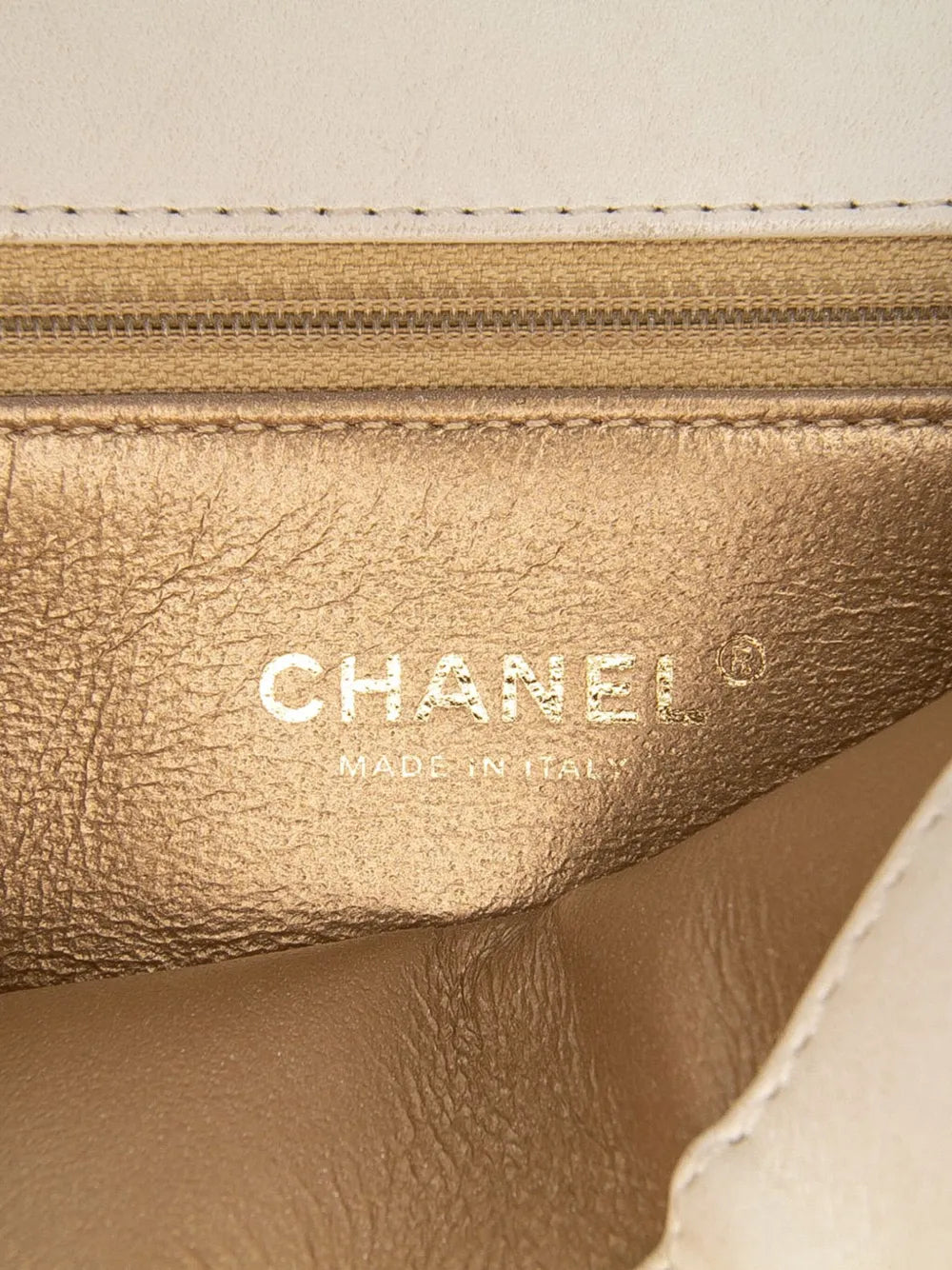 Pre-OwnedCHANEL Pre-Owned2017-2018 Medium Quilted Calfskin Octagon CC Clasp Flap crossbody bag