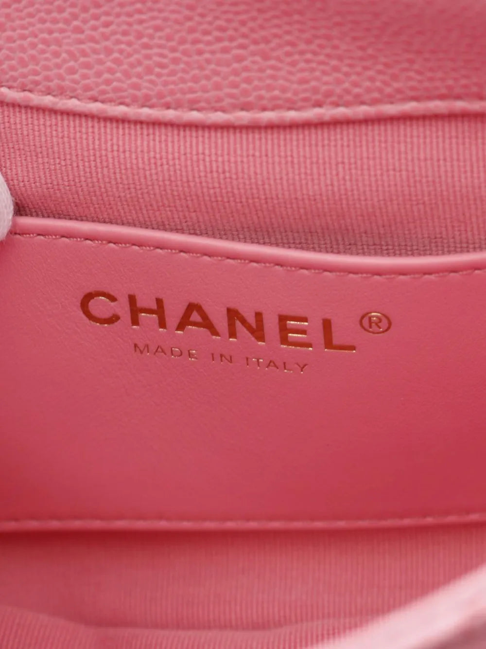 Pre-OwnedCHANEL Pre-Owned2021-2025 Mini Quilted Caviar CC Messenger Flap crossbody bag