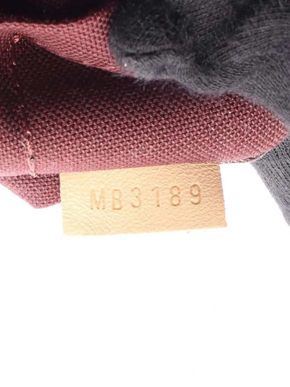 Pre-OwnedLouis Vuitton Pre-Owned2019 Monogram Rivoli MM satchel