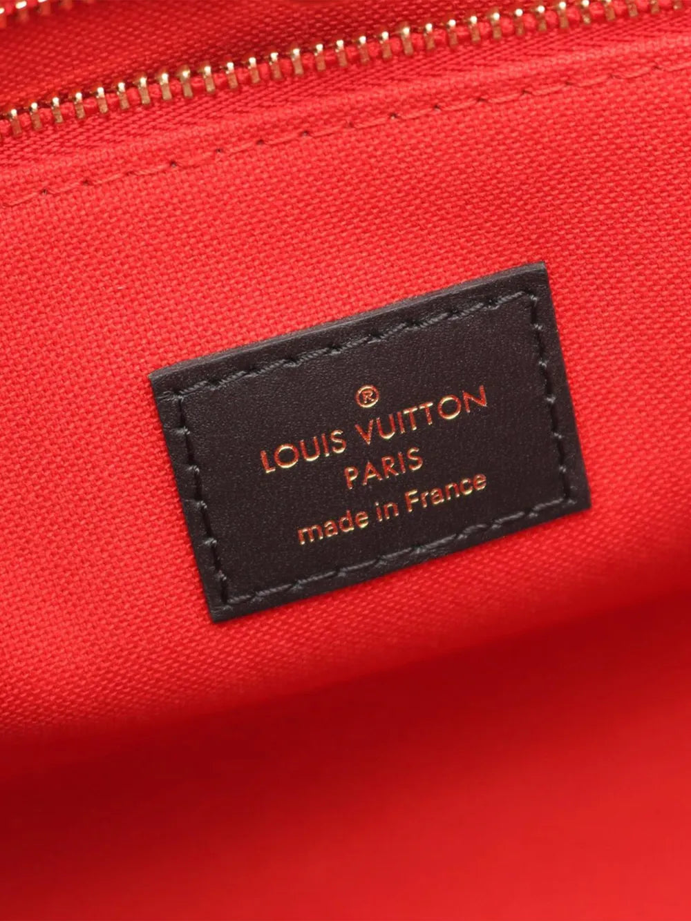 Pre-OwnedLouis Vuitton Pre-Owned2000-2025 Monogram Reverse Giant OnTheGo PM satchel