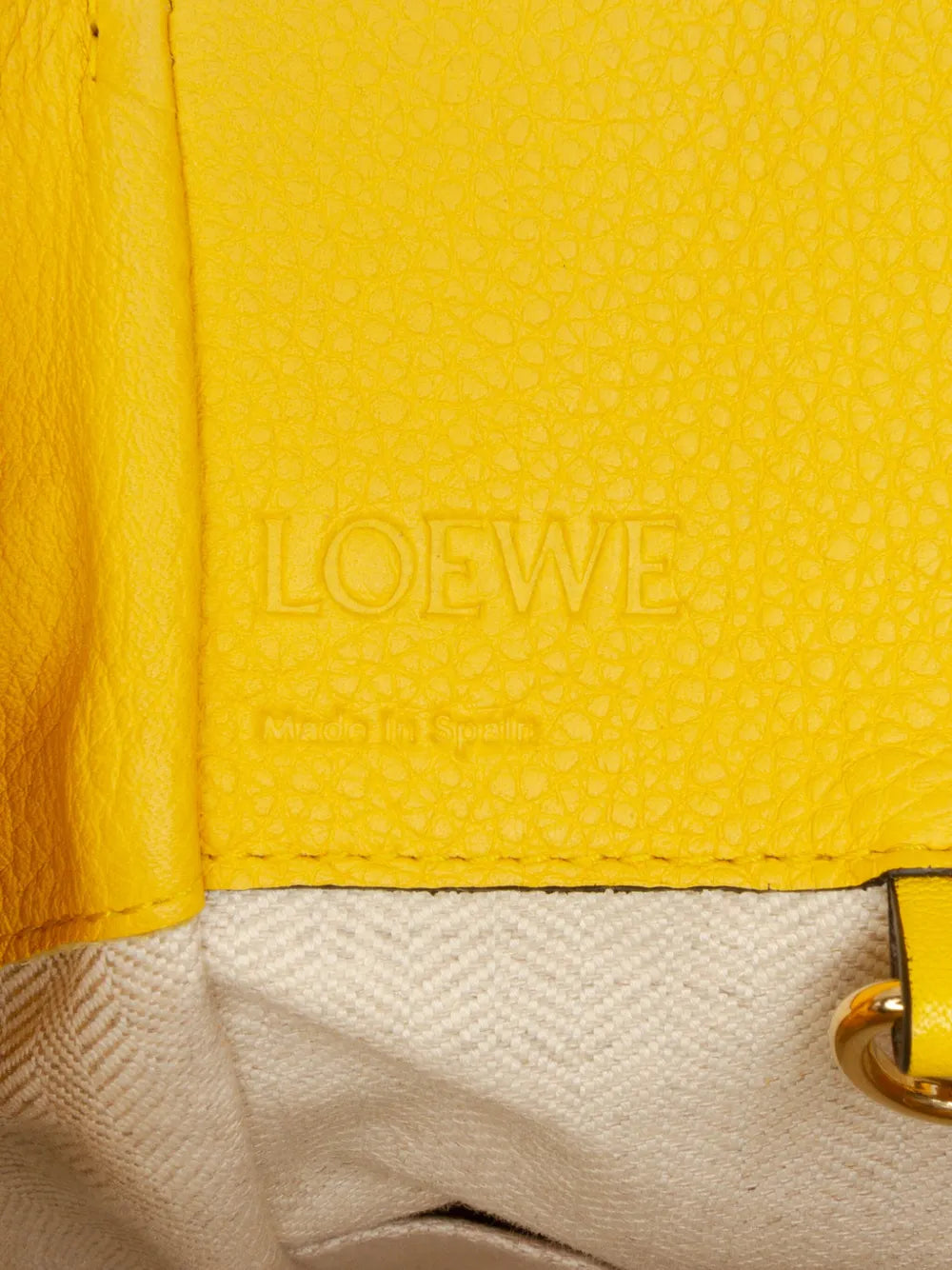 Pre-OwnedLoewe Pre-Owned2010-2025 Small Grained Calfskin Drawstring Hammock satchel