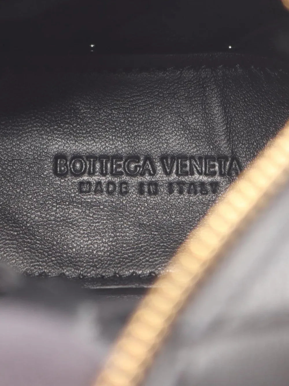Pre-OwnedBottega Veneta Pre-Owned2012-2025 Candy Lambskin Intrecciato Vertical Loop crossbody bag