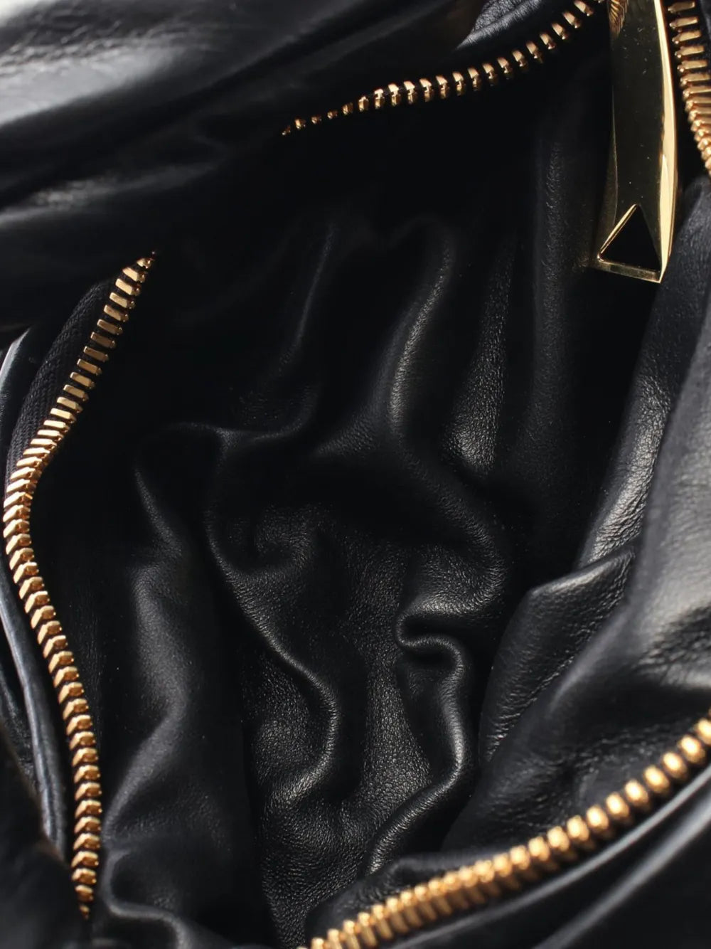 Pre-OwnedBottega Veneta Pre-Owned2012-2025 Mini Nappa Puffy Jodie hobo bag