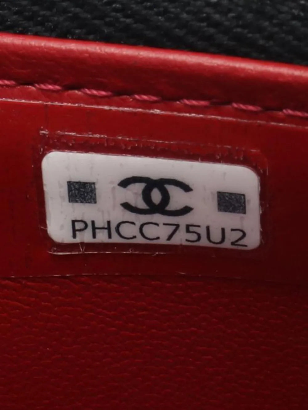 Pre-OwnedCHANEL Pre-Owned2021-2025 Small Quilted Lambskin Sweet Camellia Vanity Case with Chain crossbody bag
