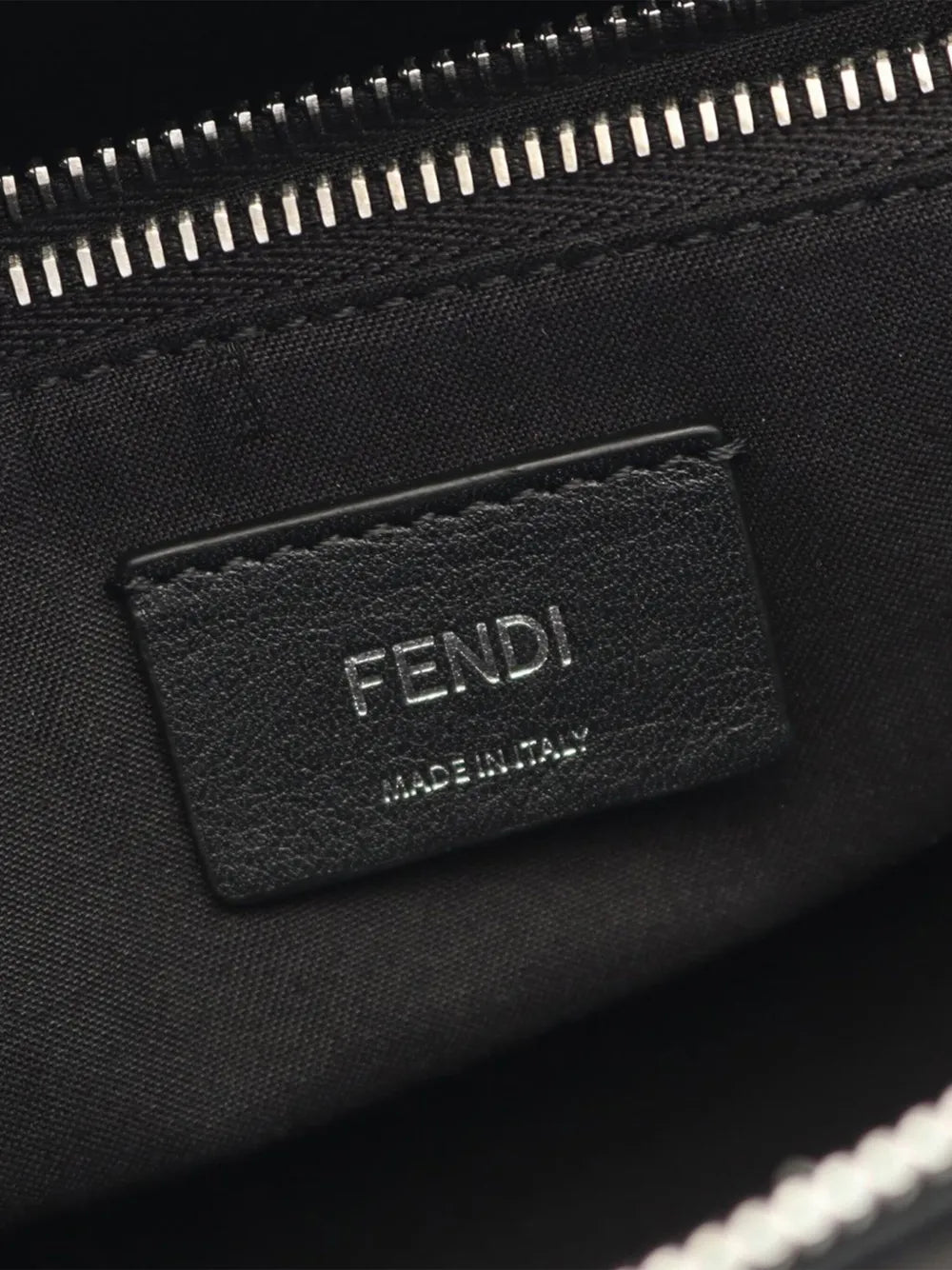 Pre-OwnedFendi Pre-Owned2018-2025 Medium Leather By The Way satchel
