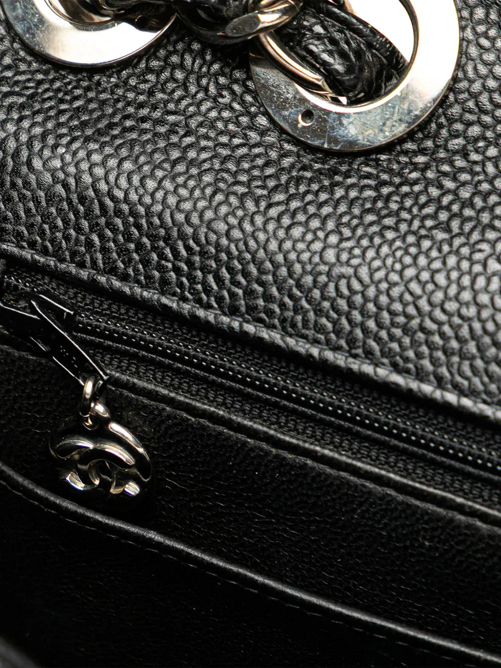 Pre-OwnedCHANEL Pre-Owned2000-2002 Jumbo Classic Caviar Single Flap shoulder bag