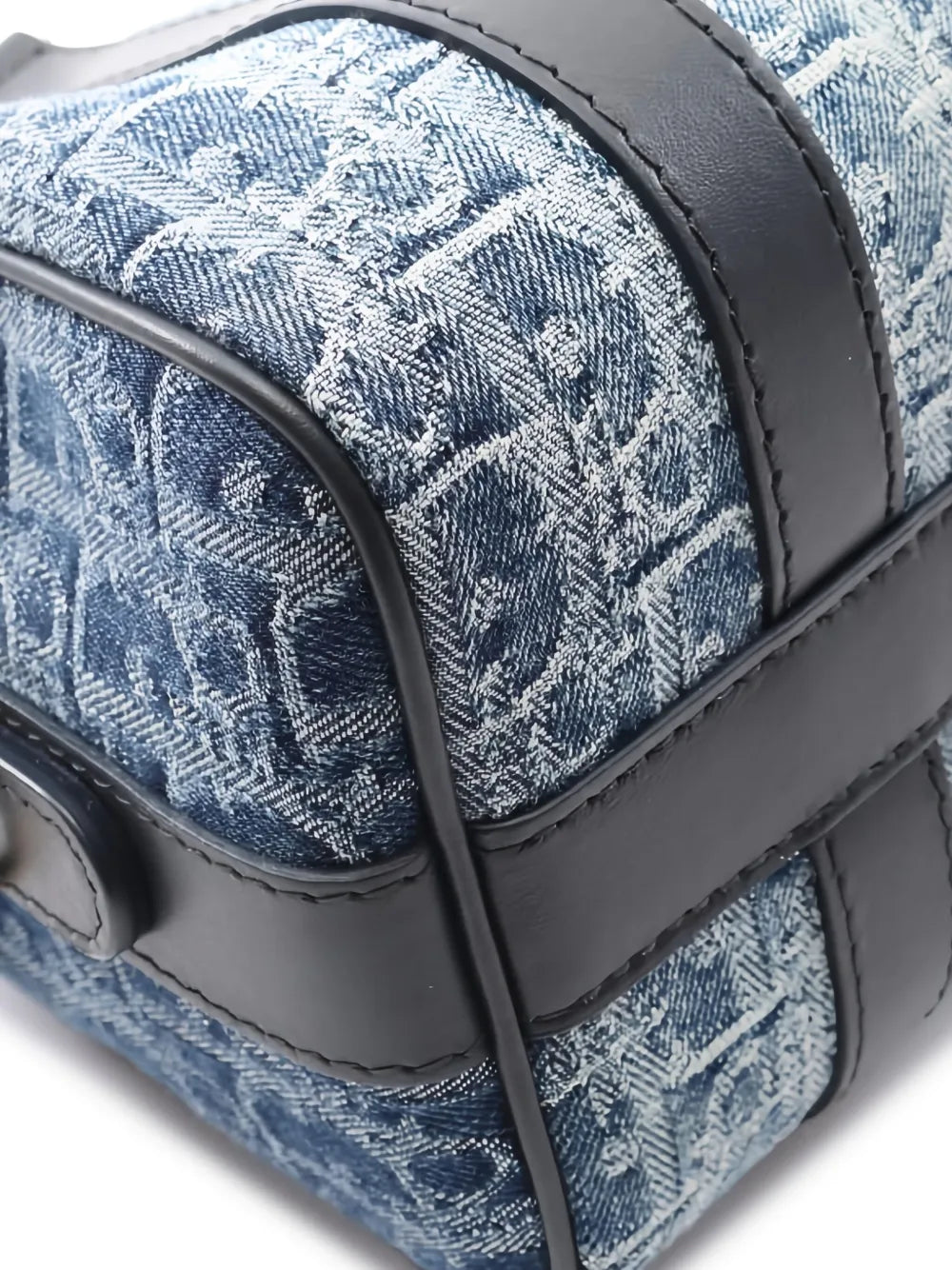 Pre-OwnedChristian Dior Pre-OwnedGroove 20 two-way handbag
