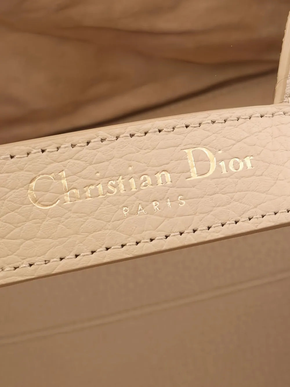 Pre-OwnedChristian Dior Pre-Owned2000s macro Cannage medium tote bag