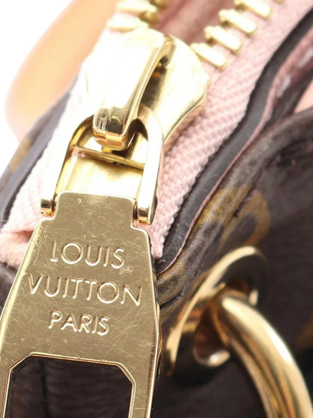 Pre-OwnedLouis Vuitton Pre-Owned2015 Monogram Pallas MM satchel
