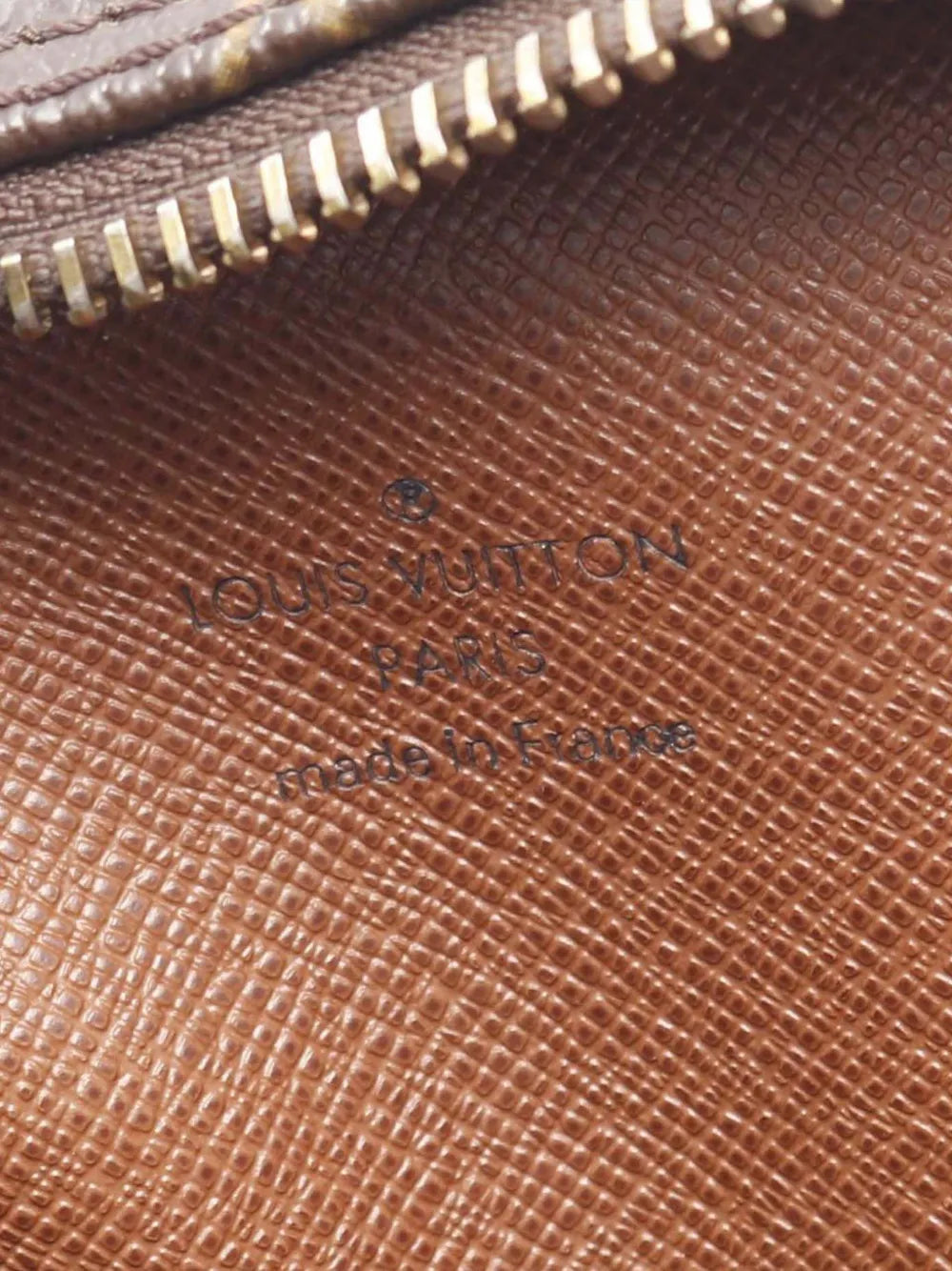 Pre-OwnedLouis Vuitton Pre-Owned2009 Monogram Amazone crossbody bag