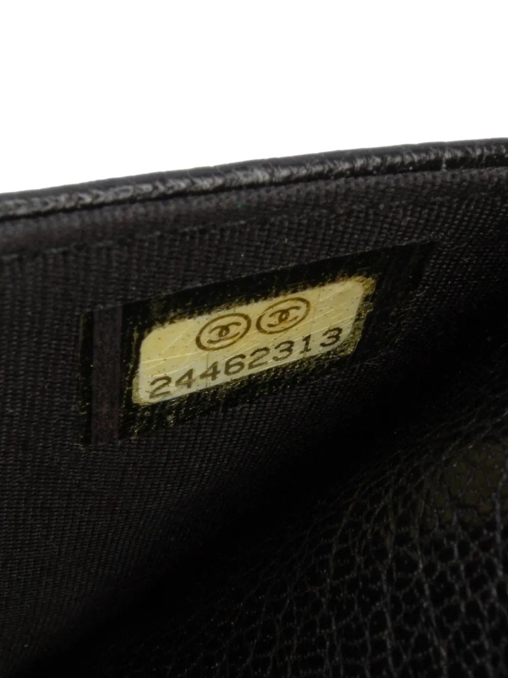 Pre-OwnedCHANEL Pre-Owned2017-2018 Studded Grained Calfskin Boy Wallet On Chain crossbody bag