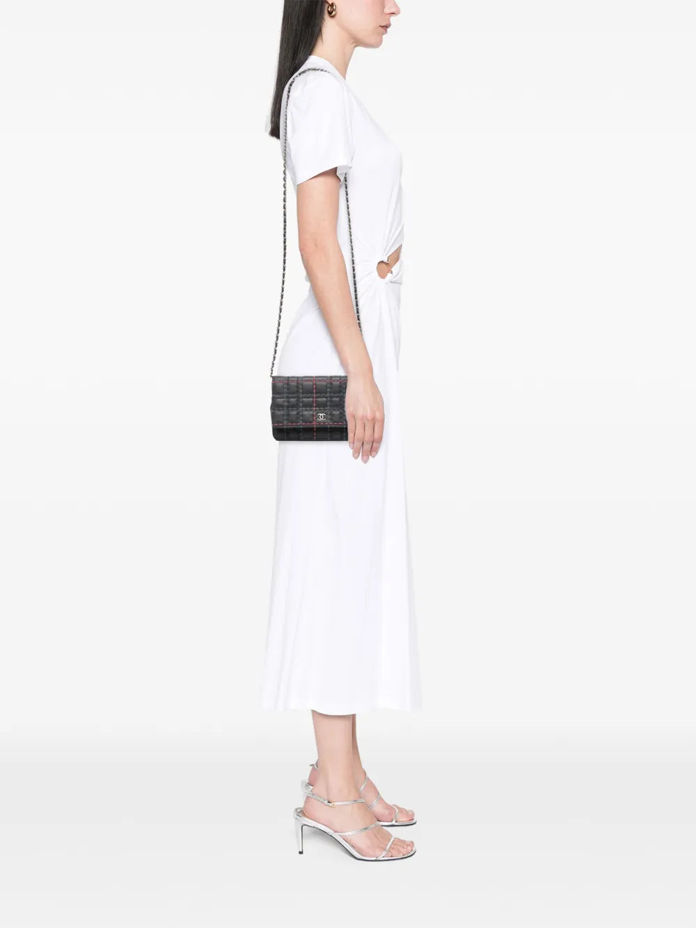 Pre-OwnedCHANEL Pre-Owned2018-2019 CC Square Stitched Calfskin Wallet on Chain crossbody bag