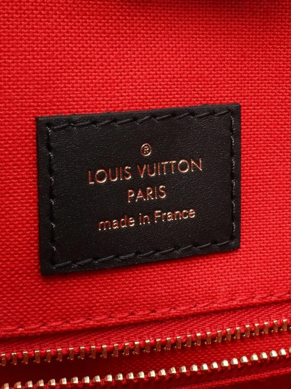 Pre-OwnedLouis Vuitton Pre-Owned2021-2025 Monogram Giant OnTheGo MM satchel