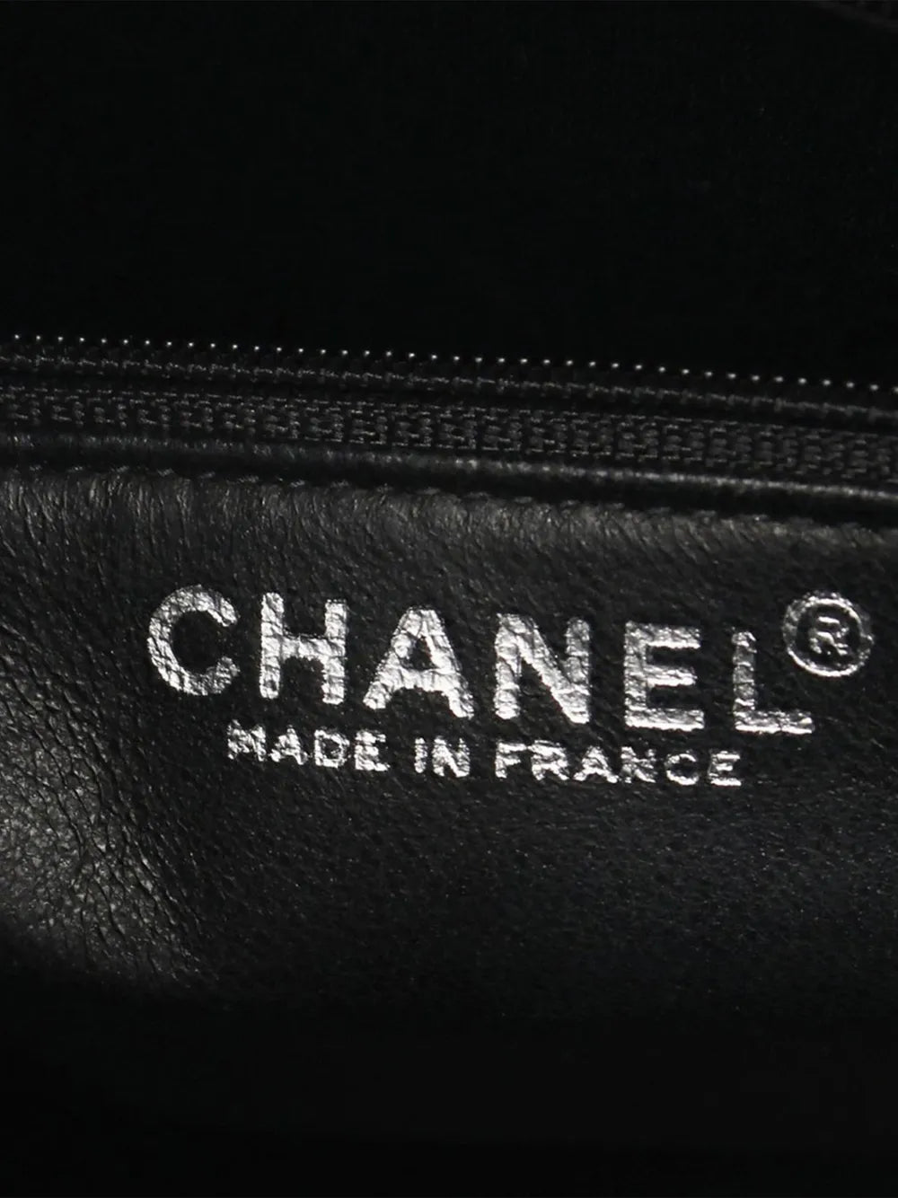 Pre-OwnedCHANEL Pre-Owned2000-2002 Caviar Medallion tote bag