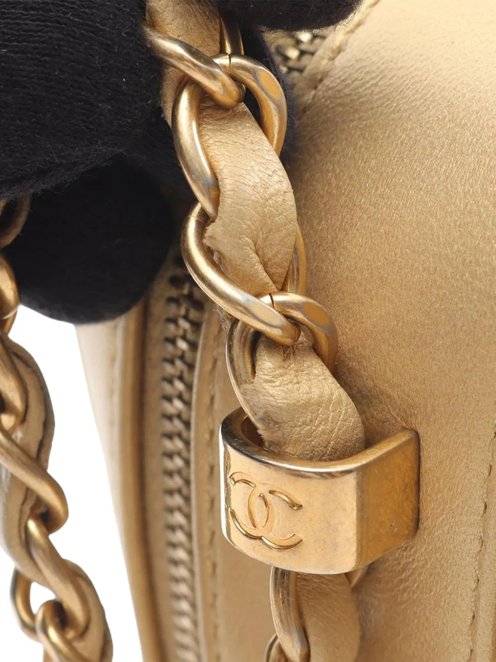 Pre-OwnedCHANEL Pre-Owned2014-2015 Small Quilted Lambskin Coco Boy Camera Bag crossbody bag