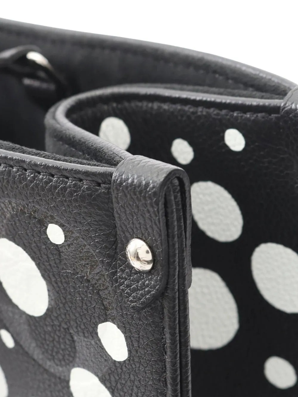 Pre-OwnedLouis Vuitton Pre-Owned2021-2025 Yayoi Kusama Monogram Giant Empreinte OnTheGo MM satchel