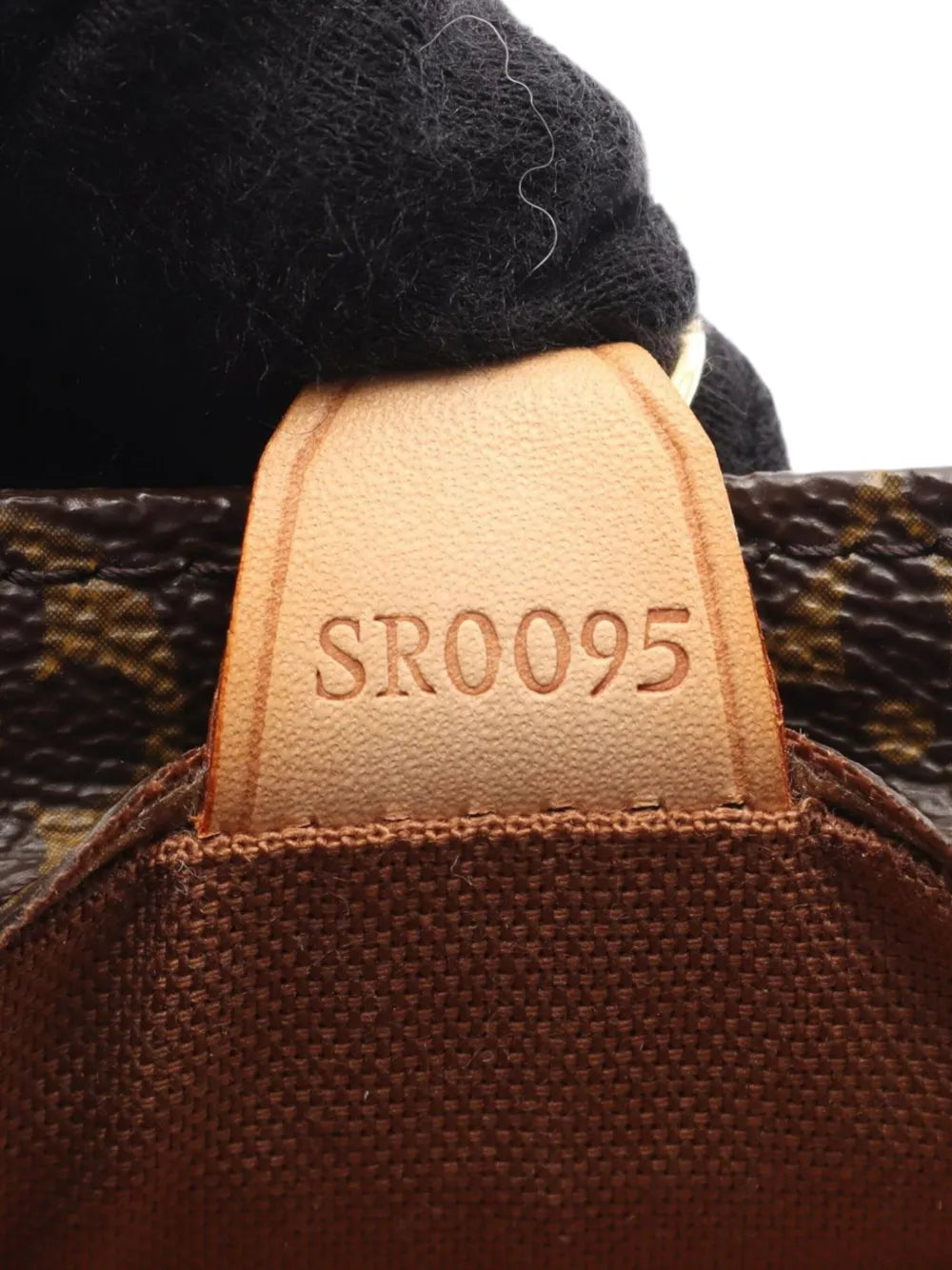 Pre-OwnedLouis Vuitton Pre-Owned2005 Monogram Vavin PM handbag