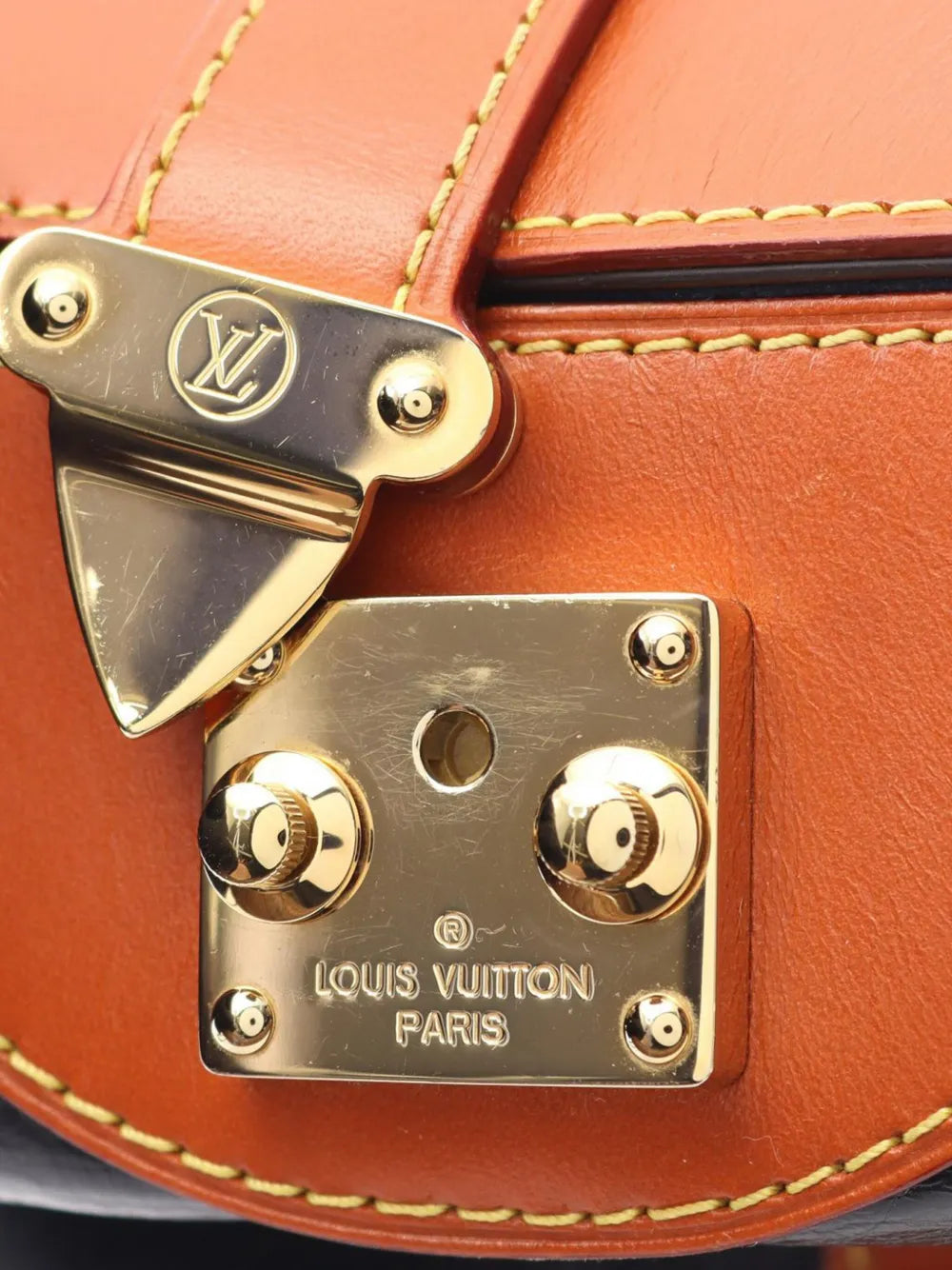 Pre-OwnedLouis Vuitton Pre-Owned2019 Calfskin and Monogram Reverse Duffle Bag bucket bag