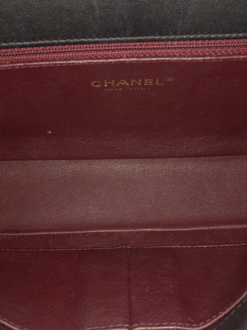 Pre-OwnedCHANEL Pre-Owned2016-2017 Medium Caviar CC Filigree Flap crossbody bag