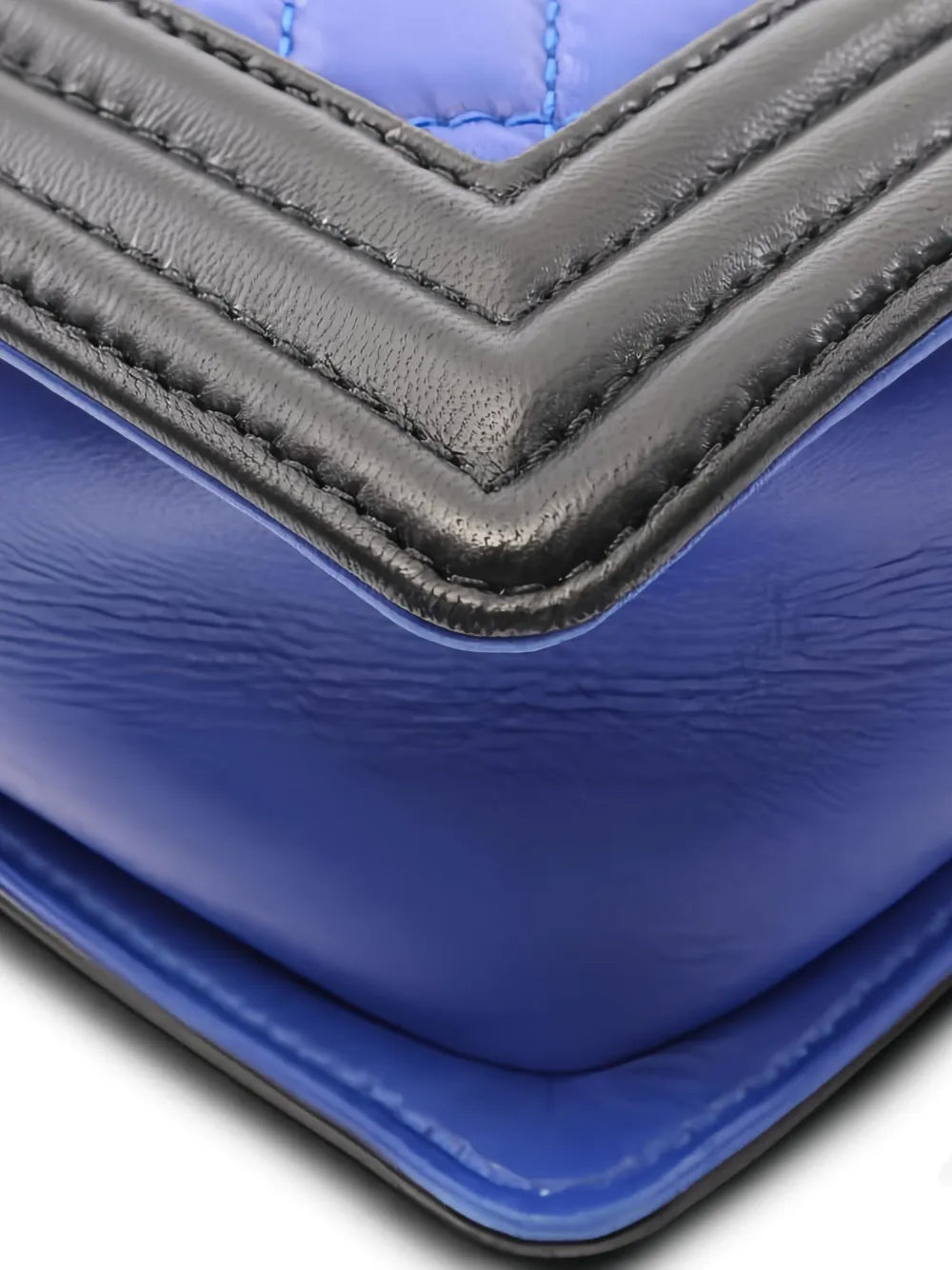 Pre-OwnedCHANEL Pre-Owned2013-2014 large matelasschain shoulder bag