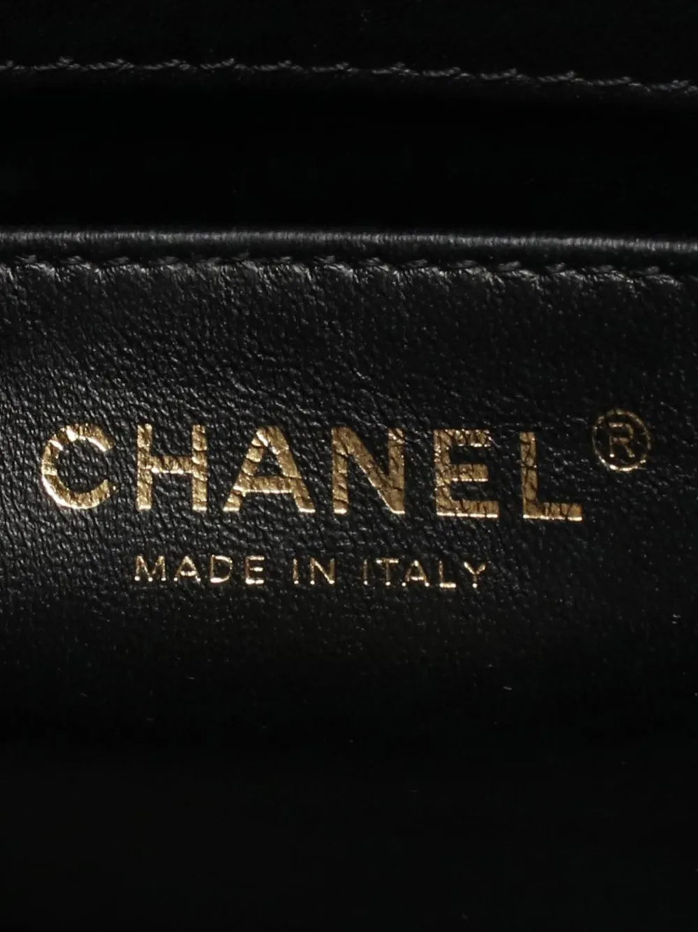Pre-OwnedCHANEL Pre-Owned2021-2025 Small Quilted Lambskin Boy Messenger Bag crossbody bag