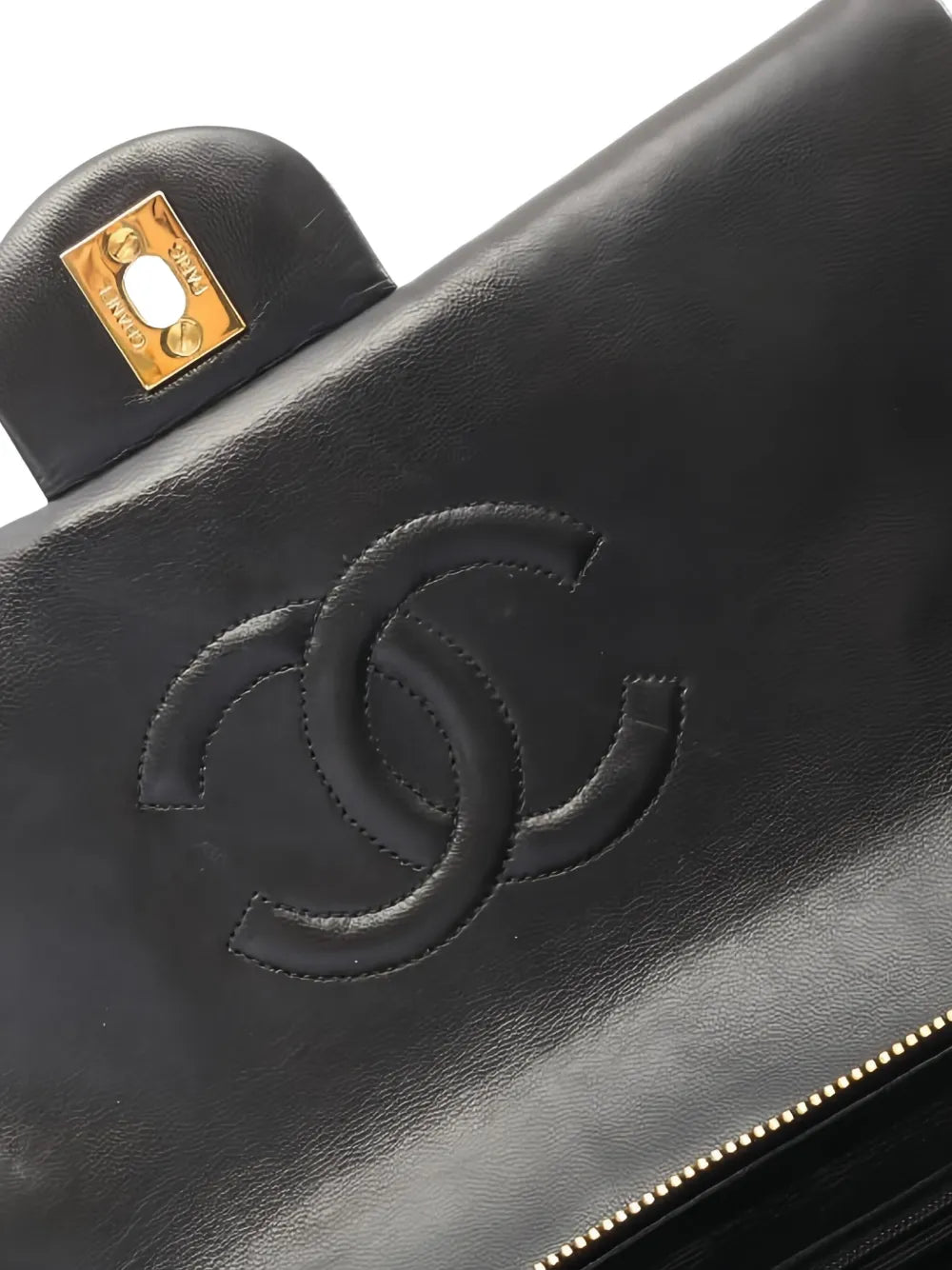 Pre-OwnedCHANEL Pre-Owned1996-1997 Matelassturn-lock backpack