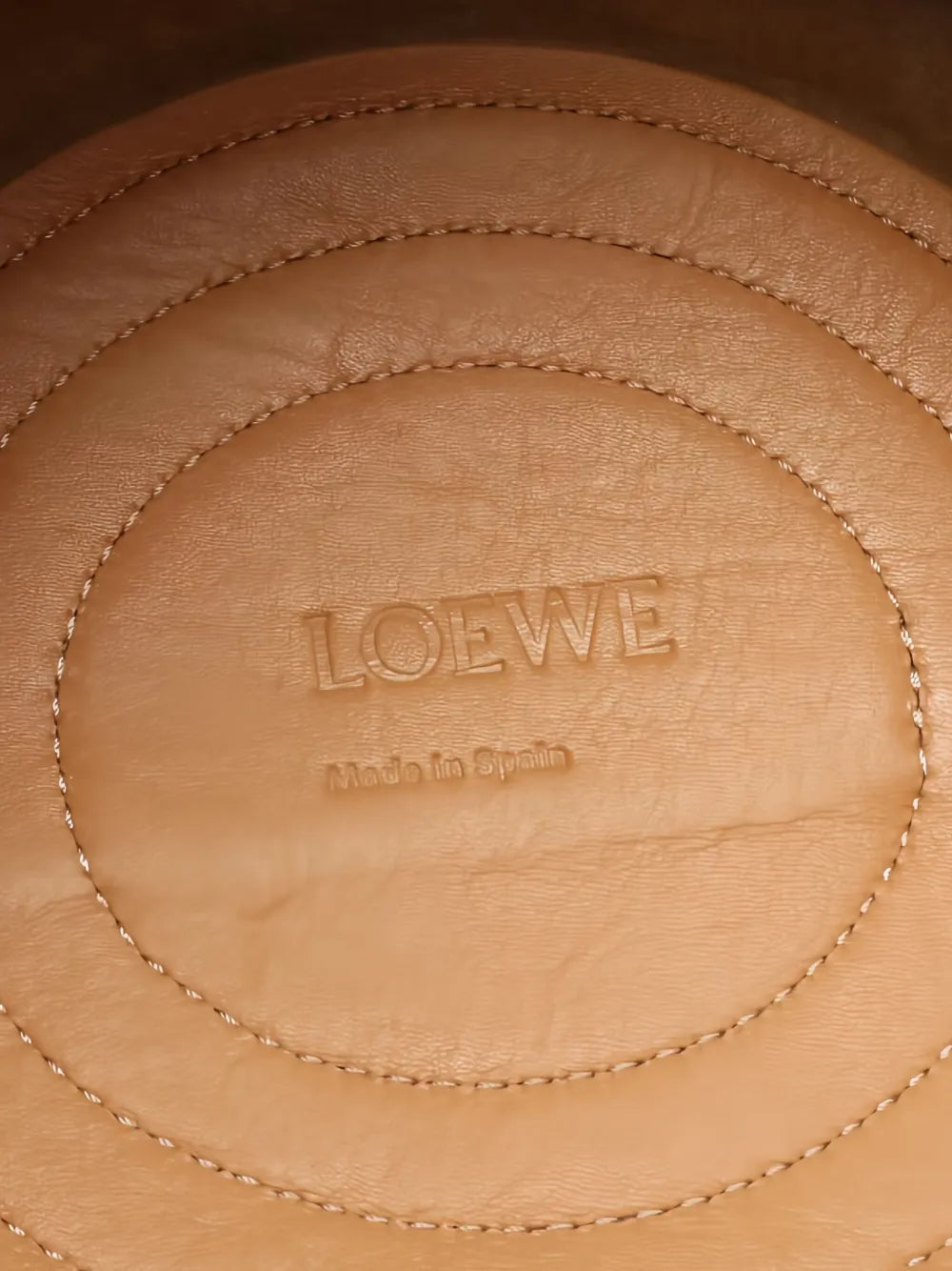 Pre-OwnedLoewe Pre-Owned2010s small Paseo leather tote bag