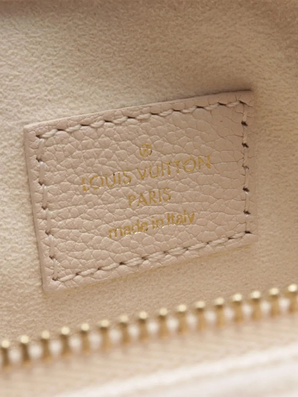 Pre-OwnedLouis Vuitton Pre-Owned2021-2025 Monogram Empreinte Giant By The Pool Mini Bumbag satchel