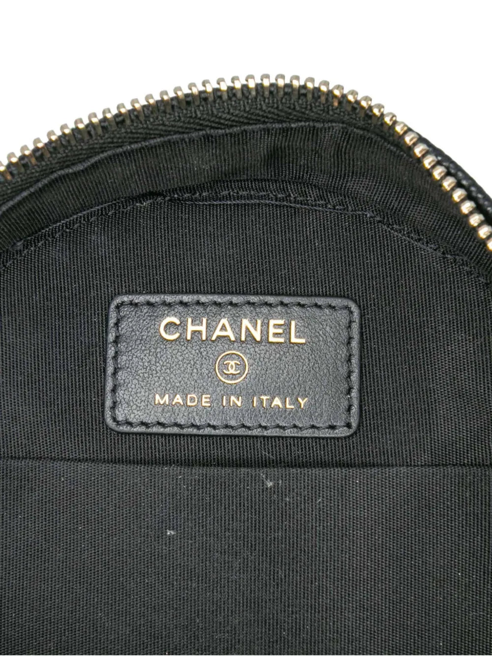 Pre-OwnedCHANEL Pre-Owned2019 Caviar CC Filigree Round Clutch with Chain crossbody bag