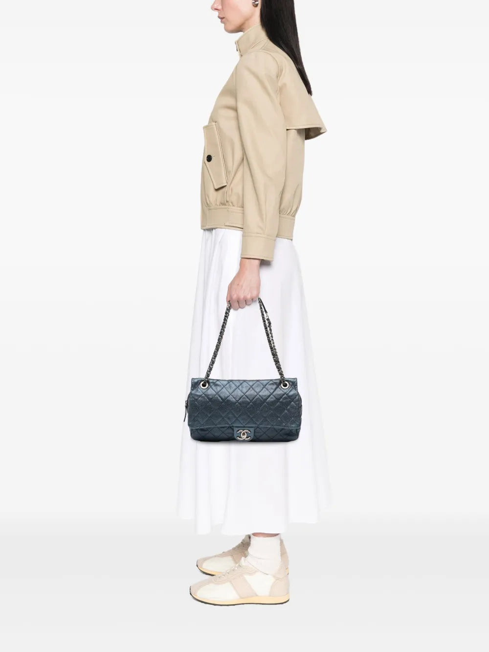 Pre-OwnedCHANEL Pre-Owned2013-2014 Jumbo Quilted Iridescent Caviar Easy Flap shoulder bag