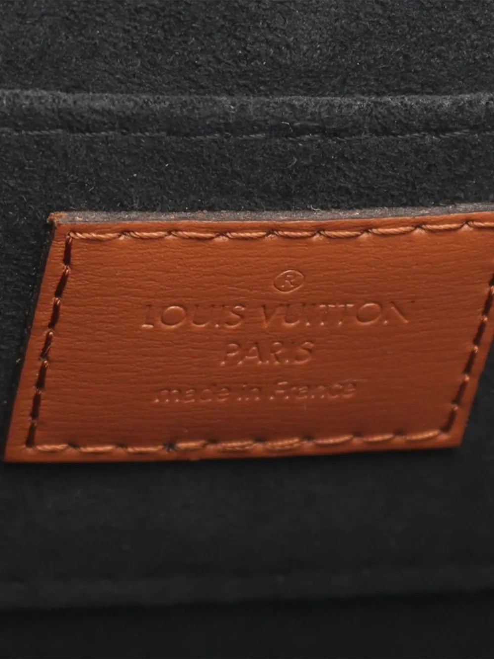 Pre-OwnedLouis Vuitton Pre-Owned2021-2025 Monogram Reverse Mini Dauphine satchel