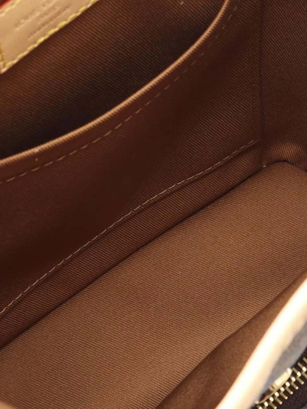 Pre-OwnedLouis Vuitton Pre-Owned2021-2025 Monogram Mini Montsouris backpack