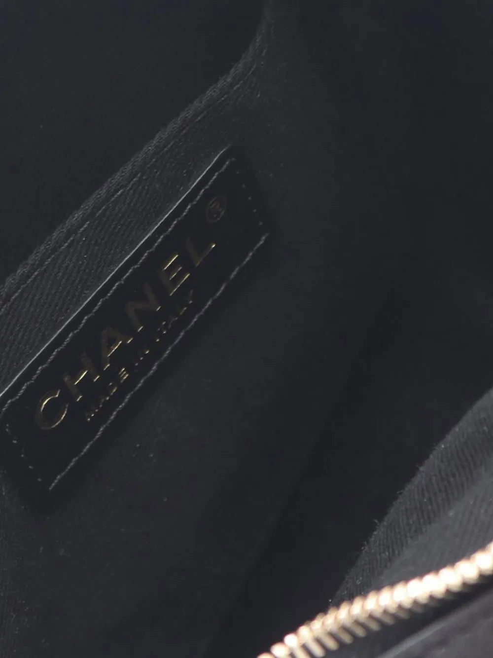 Pre-OwnedCHANEL Pre-Owned2018-2019 Stitched Goatskin Casual Trip North South Camera Case crossbody bag