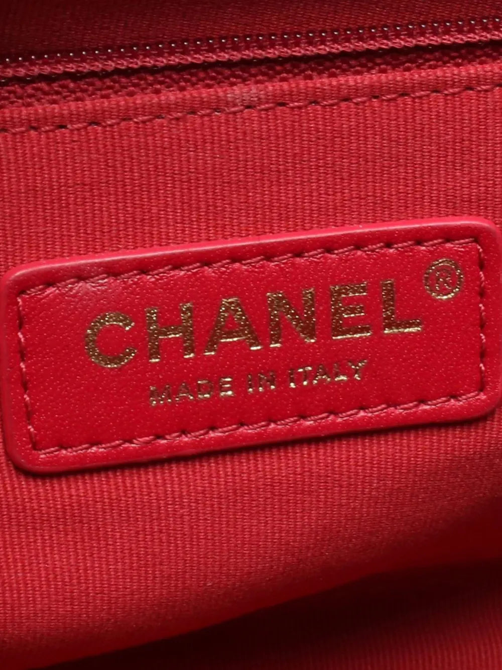 Pre-OwnedCHANEL Pre-Owned2021-2025 Small CC Glazed Calfskin Imitation Pearls Flap crossbody bag